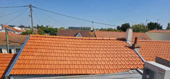 Rénovation Complète de Couverture Rénovation de toiture en tuiles traditionnelles Charente-Maritime